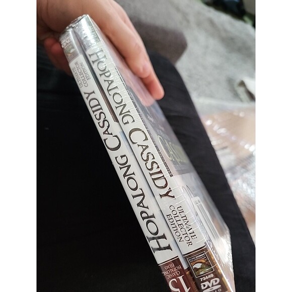 Brand New 2 DVDs - Hopalong Cassidy, 15 Films, 20 Films (DVD) Favorite Cowboy - Picture 3 of 6